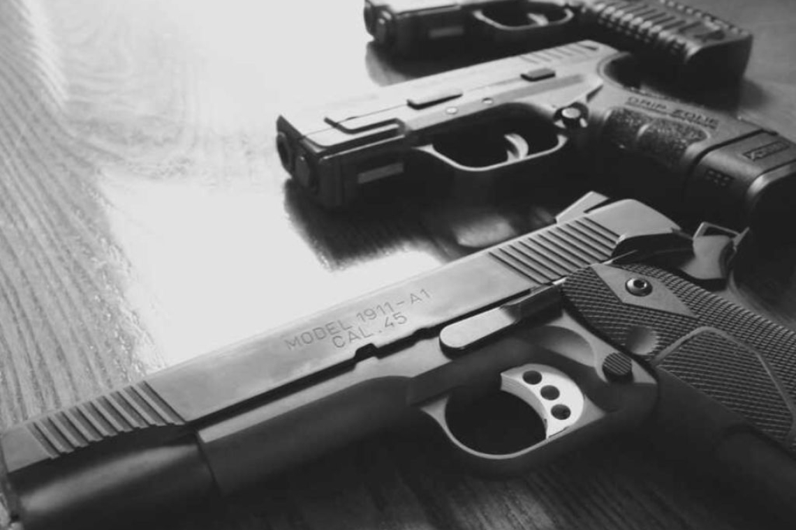 ගිනි අවි 'පර්මිට්' 13,000ක් අතුරුදන් !